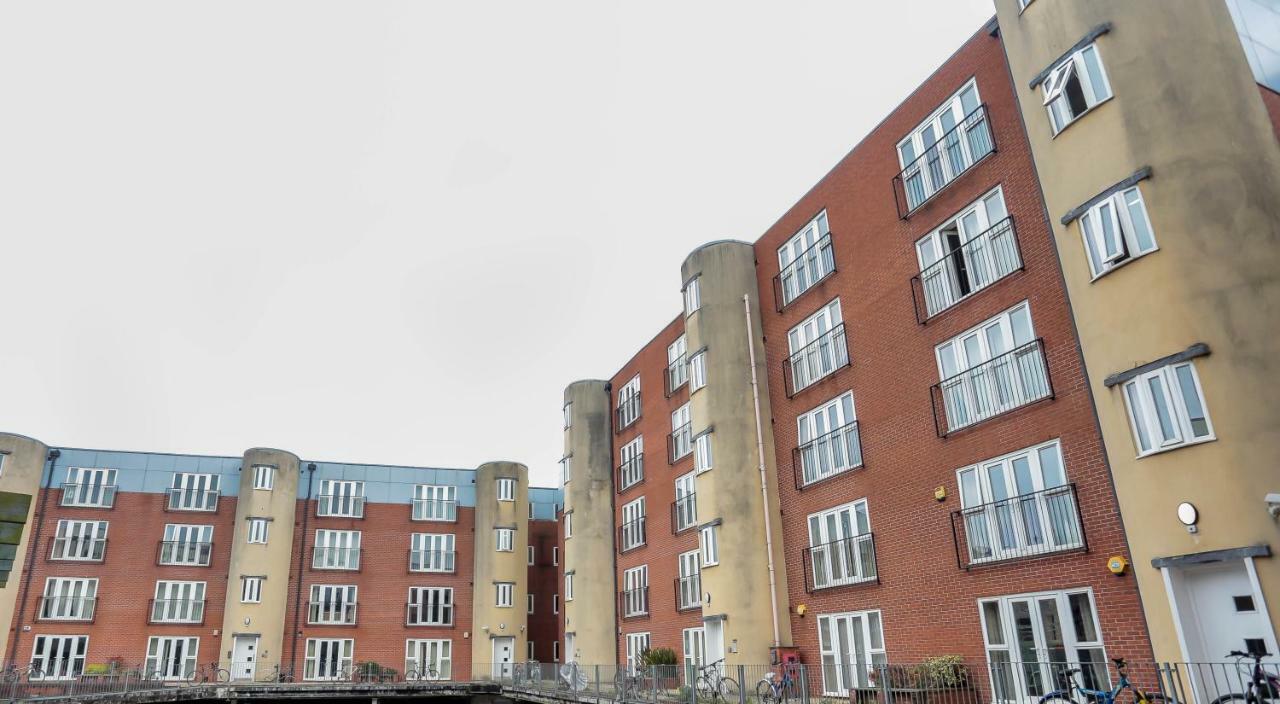 Freyas Apartment Manchester Exterior photo